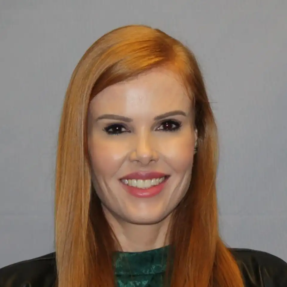 Headshot of Michelle van Rooyen